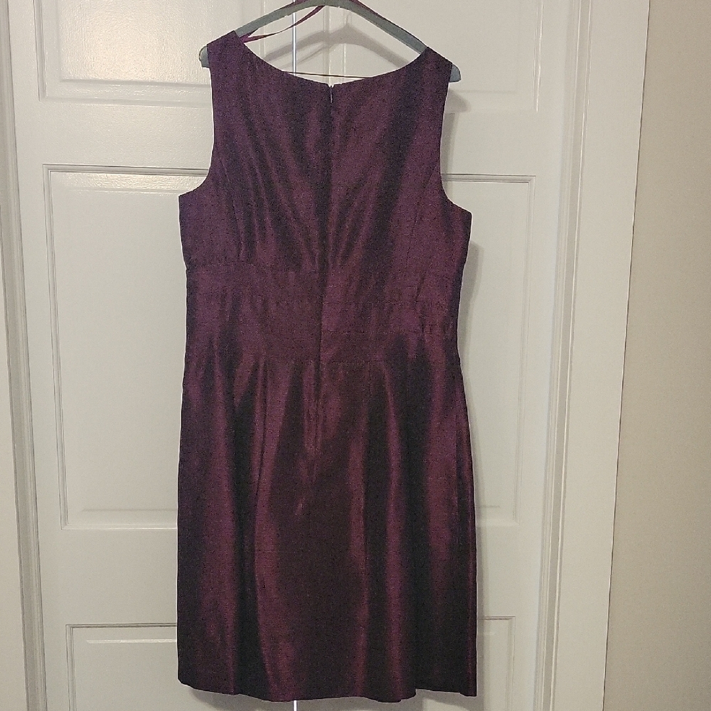 Shimmery Purple Sleeveless Dress - Picture 4 of 4